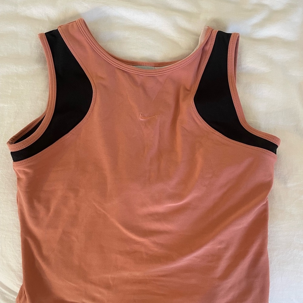 Nike workout crop top